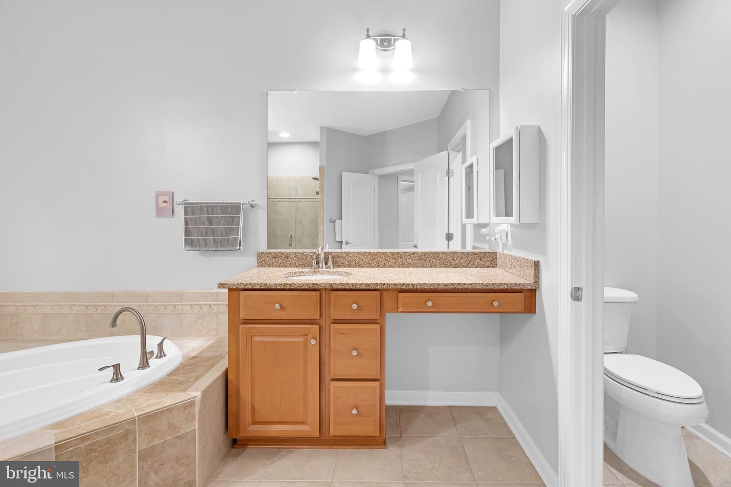 3883 BILLBERRY DR, FAIRFAX, Virginia 22033, 4 Bedrooms Bedrooms, ,4 BathroomsBathrooms,Residential,For sale,3883 BILLBERRY DR,VAFX2282278 MLS # VAFX2282278