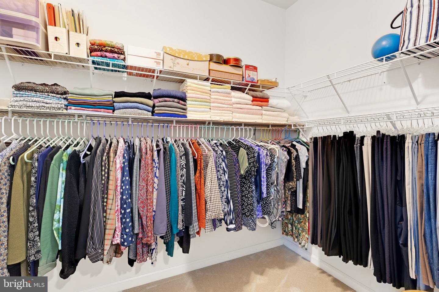 3883 BILLBERRY DR, FAIRFAX, Virginia 22033, 4 Bedrooms Bedrooms, ,4 BathroomsBathrooms,Residential,For sale,3883 BILLBERRY DR,VAFX2282278 MLS # VAFX2282278