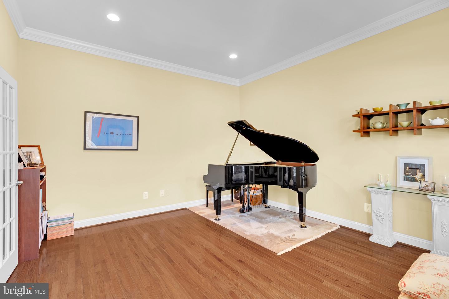 3883 BILLBERRY DR, FAIRFAX, Virginia 22033, 4 Bedrooms Bedrooms, ,4 BathroomsBathrooms,Residential,For sale,3883 BILLBERRY DR,VAFX2282278 MLS # VAFX2282278