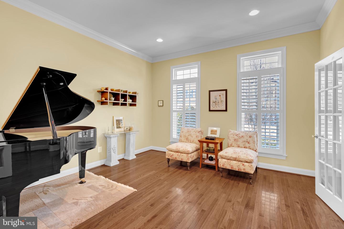 3883 BILLBERRY DR, FAIRFAX, Virginia 22033, 4 Bedrooms Bedrooms, ,4 BathroomsBathrooms,Residential,For sale,3883 BILLBERRY DR,VAFX2282278 MLS # VAFX2282278