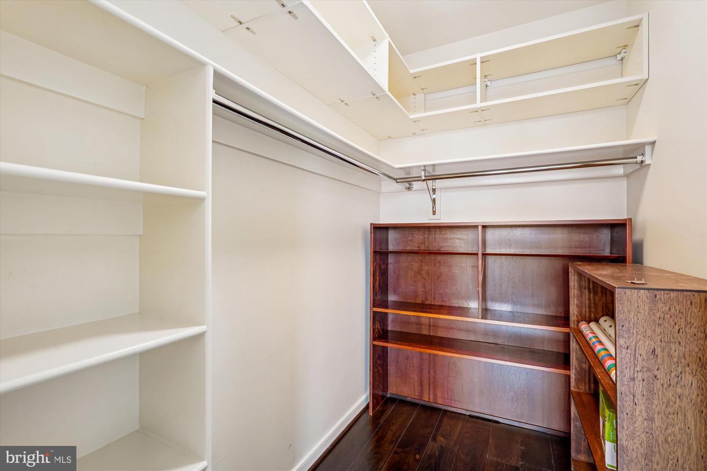 6900 FLEETWOOD RD #600, MCLEAN, Virginia 22101, 2 Bedrooms Bedrooms, 9 Rooms Rooms,2 BathroomsBathrooms,Residential,For sale,6900 FLEETWOOD RD #600,VAFX2282614 MLS # VAFX2282614