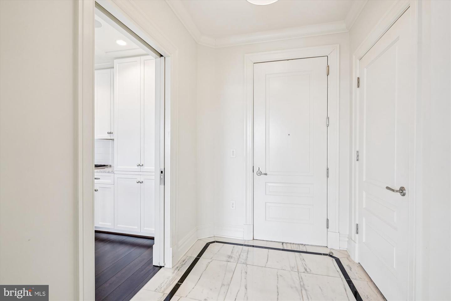 6900 FLEETWOOD RD #600, MCLEAN, Virginia 22101, 2 Bedrooms Bedrooms, 9 Rooms Rooms,2 BathroomsBathrooms,Residential,For sale,6900 FLEETWOOD RD #600,VAFX2282614 MLS # VAFX2282614