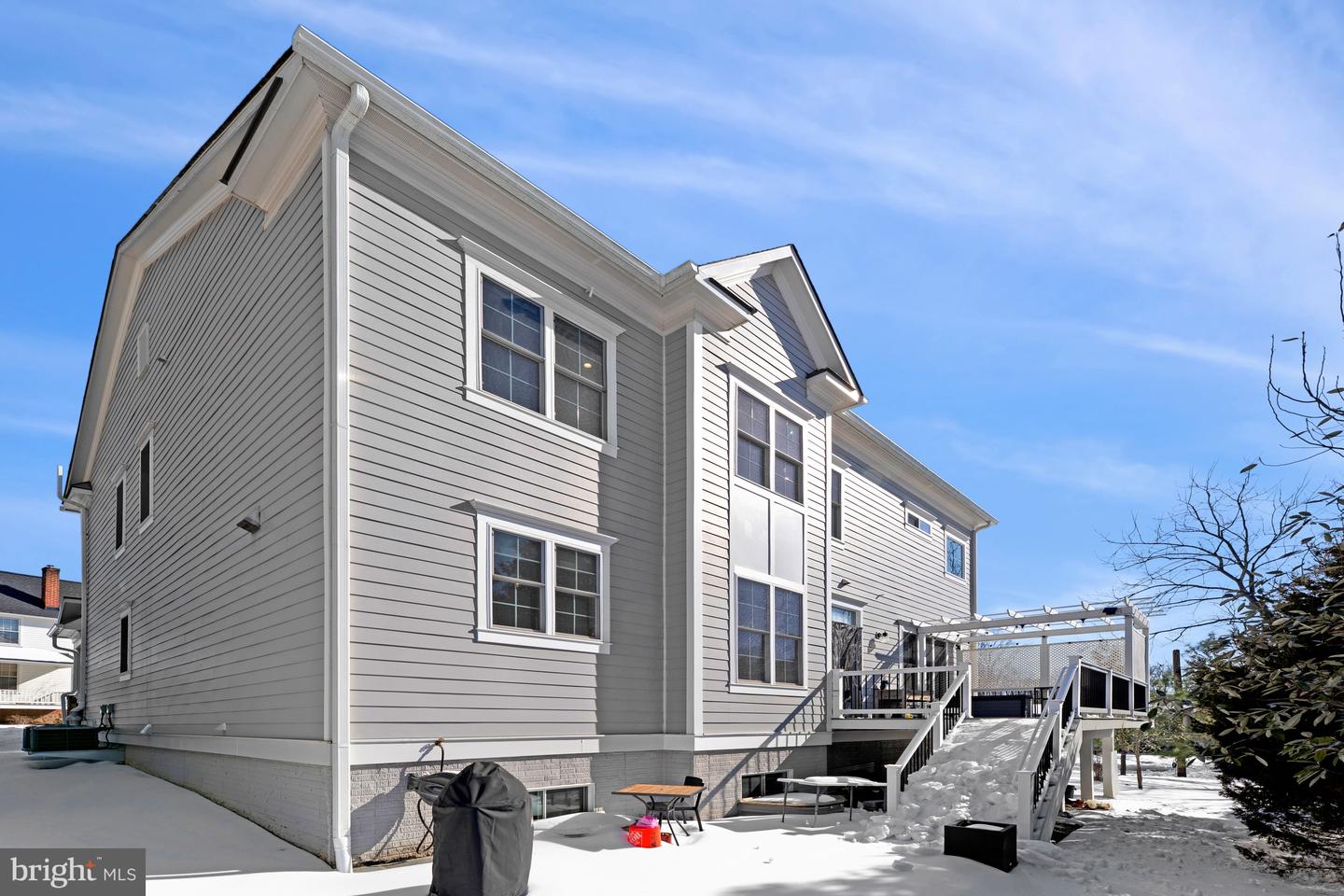 2838 CAMBRIDGE PARK PL, FAIRFAX, Virginia 22031, 5 Bedrooms Bedrooms, ,4 BathroomsBathrooms,Residential,For sale,2838 CAMBRIDGE PARK PL,VAFX2283136 MLS # VAFX2283136