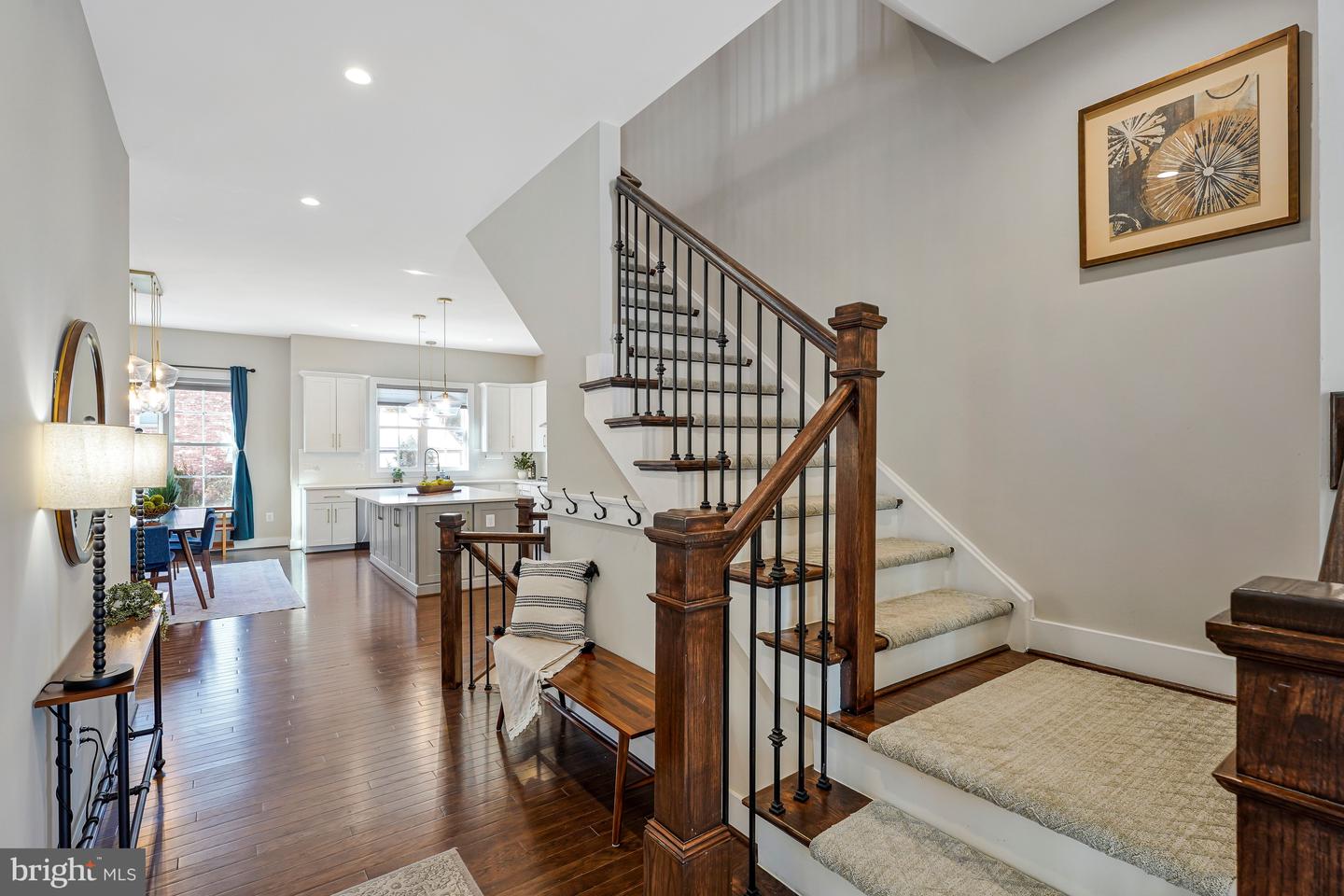 2838 CAMBRIDGE PARK PL, FAIRFAX, Virginia 22031, 5 Bedrooms Bedrooms, ,4 BathroomsBathrooms,Residential,For sale,2838 CAMBRIDGE PARK PL,VAFX2283136 MLS # VAFX2283136