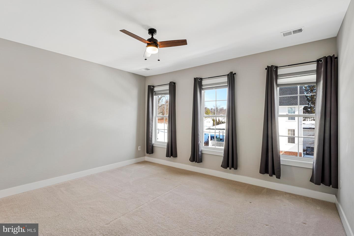 2838 CAMBRIDGE PARK PL, FAIRFAX, Virginia 22031, 5 Bedrooms Bedrooms, ,4 BathroomsBathrooms,Residential,For sale,2838 CAMBRIDGE PARK PL,VAFX2283136 MLS # VAFX2283136