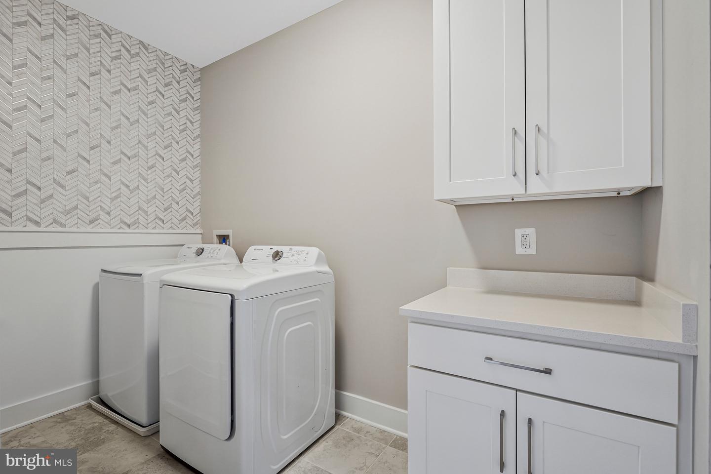 2838 CAMBRIDGE PARK PL, FAIRFAX, Virginia 22031, 5 Bedrooms Bedrooms, ,4 BathroomsBathrooms,Residential,For sale,2838 CAMBRIDGE PARK PL,VAFX2283136 MLS # VAFX2283136