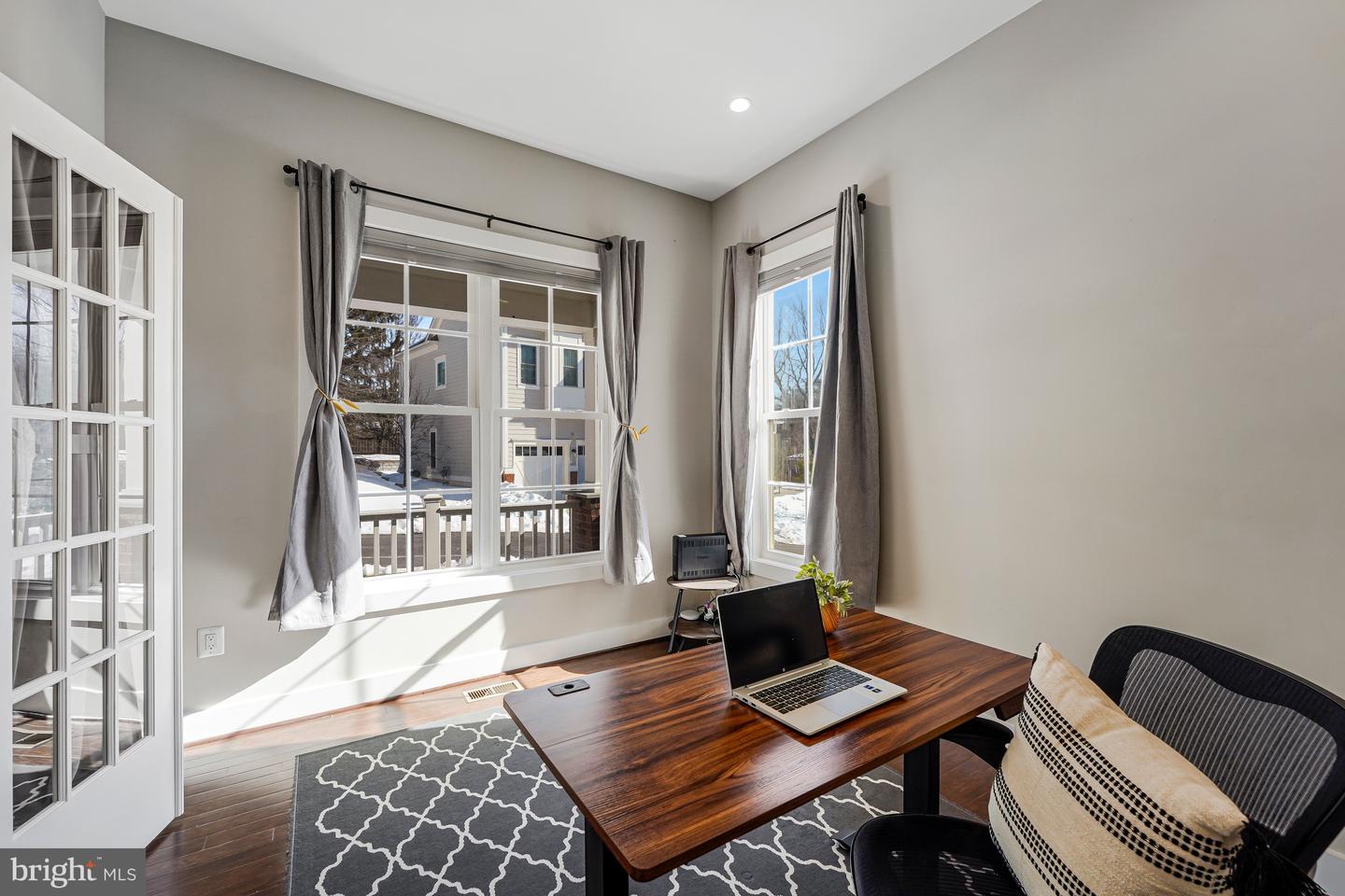 2838 CAMBRIDGE PARK PL, FAIRFAX, Virginia 22031, 5 Bedrooms Bedrooms, ,4 BathroomsBathrooms,Residential,For sale,2838 CAMBRIDGE PARK PL,VAFX2283136 MLS # VAFX2283136