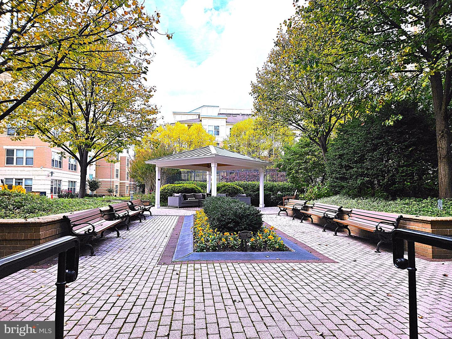 12000 MARKET ST #283, RESTON, Virginia 20190, 2 Bedrooms Bedrooms, ,2 BathroomsBathrooms,Residential,For sale,12000 MARKET ST #283,VAFX2283144 MLS # VAFX2283144