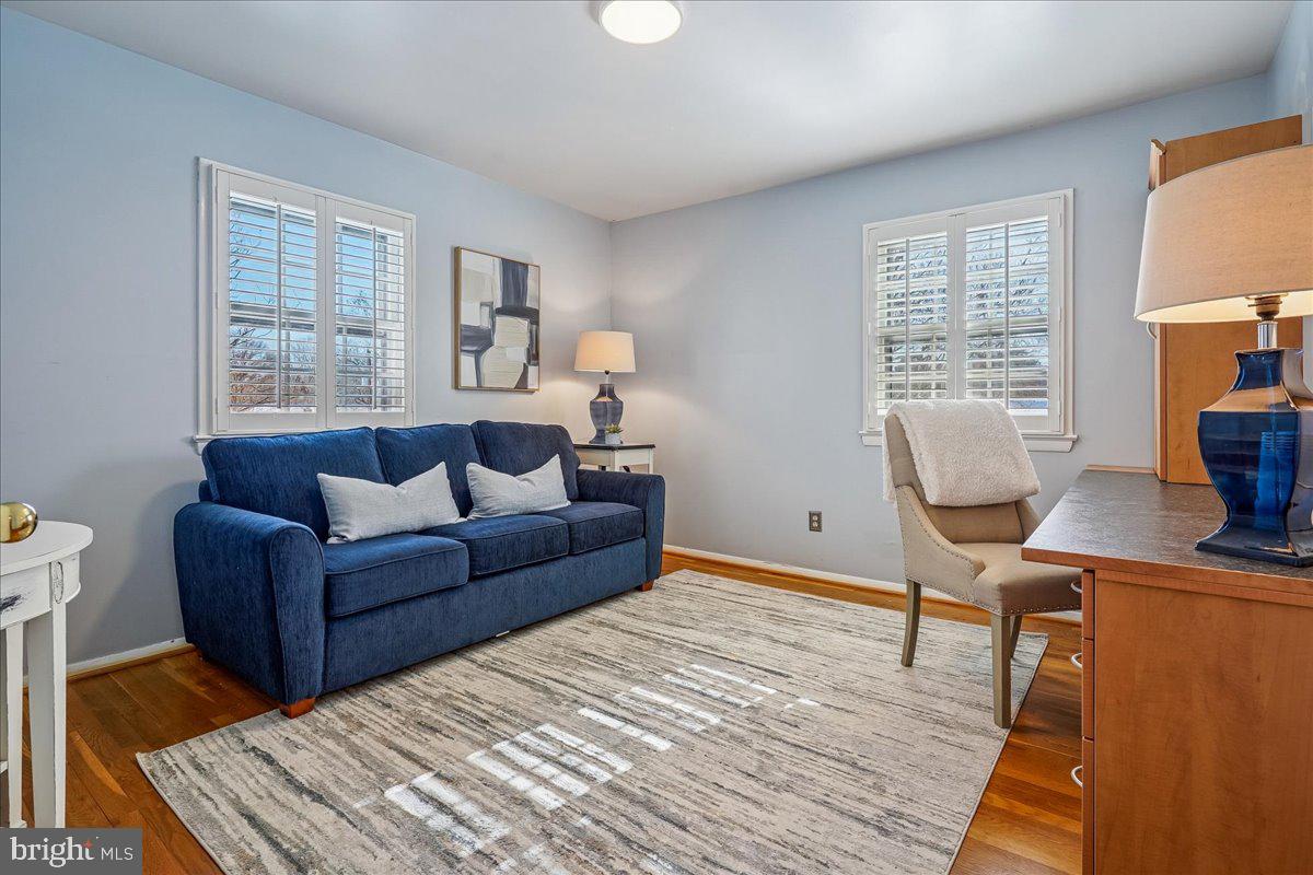 2412 CAVENDISH DR, ALEXANDRIA, Virginia 22308, 3 Bedrooms Bedrooms, ,2 BathroomsBathrooms,Residential,For sale,2412 CAVENDISH DR,VAFX2283444 MLS # VAFX2283444