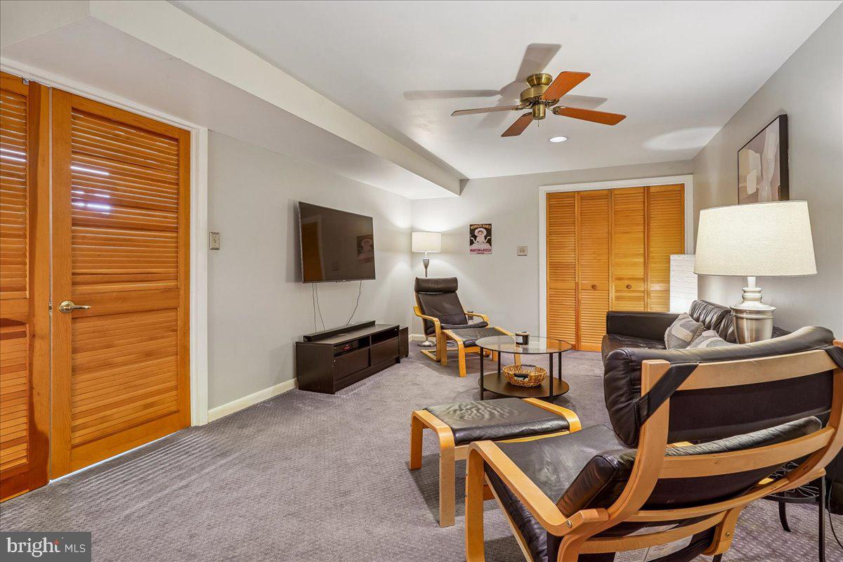 2412 CAVENDISH DR, ALEXANDRIA, Virginia 22308, 3 Bedrooms Bedrooms, ,2 BathroomsBathrooms,Residential,For sale,2412 CAVENDISH DR,VAFX2283444 MLS # VAFX2283444