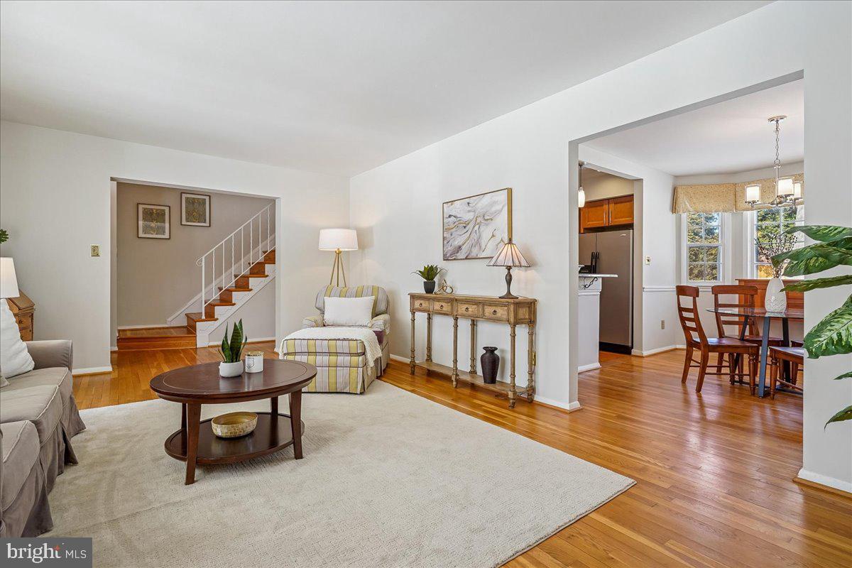 2412 CAVENDISH DR, ALEXANDRIA, Virginia 22308, 3 Bedrooms Bedrooms, ,2 BathroomsBathrooms,Residential,For sale,2412 CAVENDISH DR,VAFX2283444 MLS # VAFX2283444