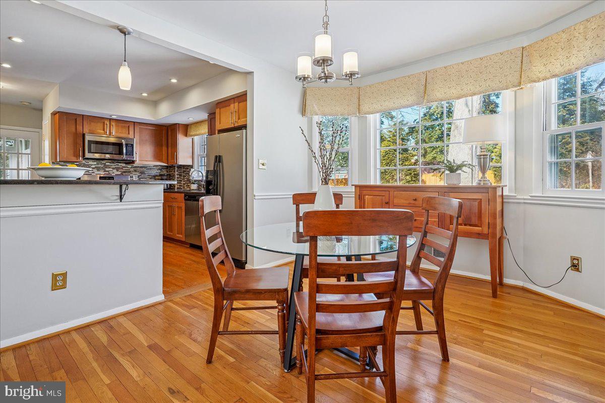 2412 CAVENDISH DR, ALEXANDRIA, Virginia 22308, 3 Bedrooms Bedrooms, ,2 BathroomsBathrooms,Residential,For sale,2412 CAVENDISH DR,VAFX2283444 MLS # VAFX2283444