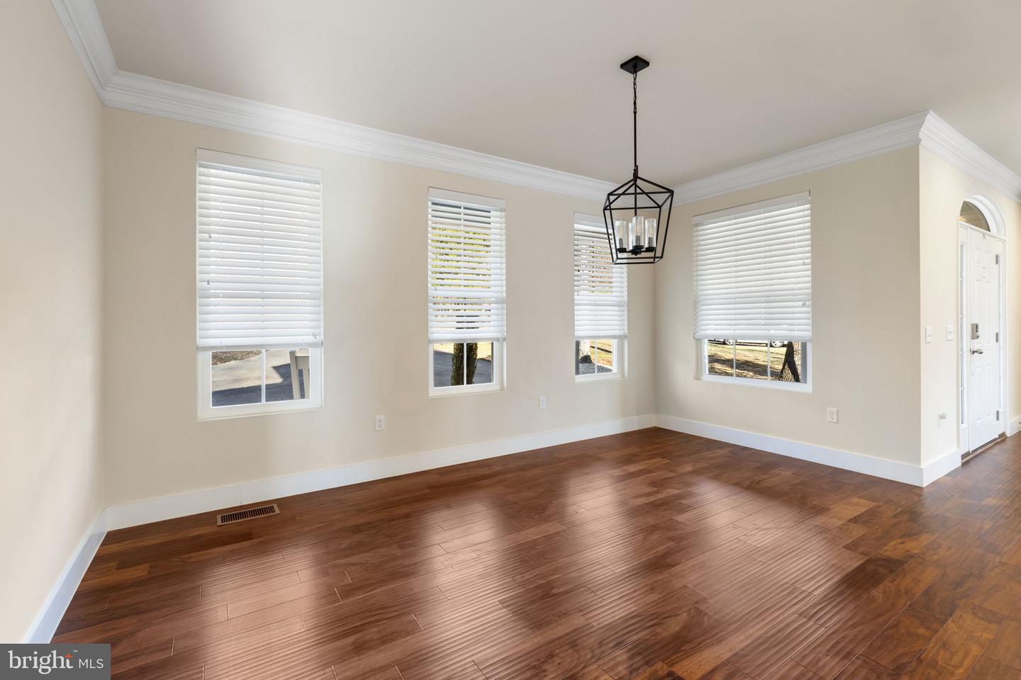 401 LAND 'OR DR, RUTHER GLEN, Virginia 22546, 4 Bedrooms Bedrooms, 1 Room Rooms,2 BathroomsBathrooms,Residential,For sale,401 LAND 'OR DR,VACV2009314 MLS # VACV2009314