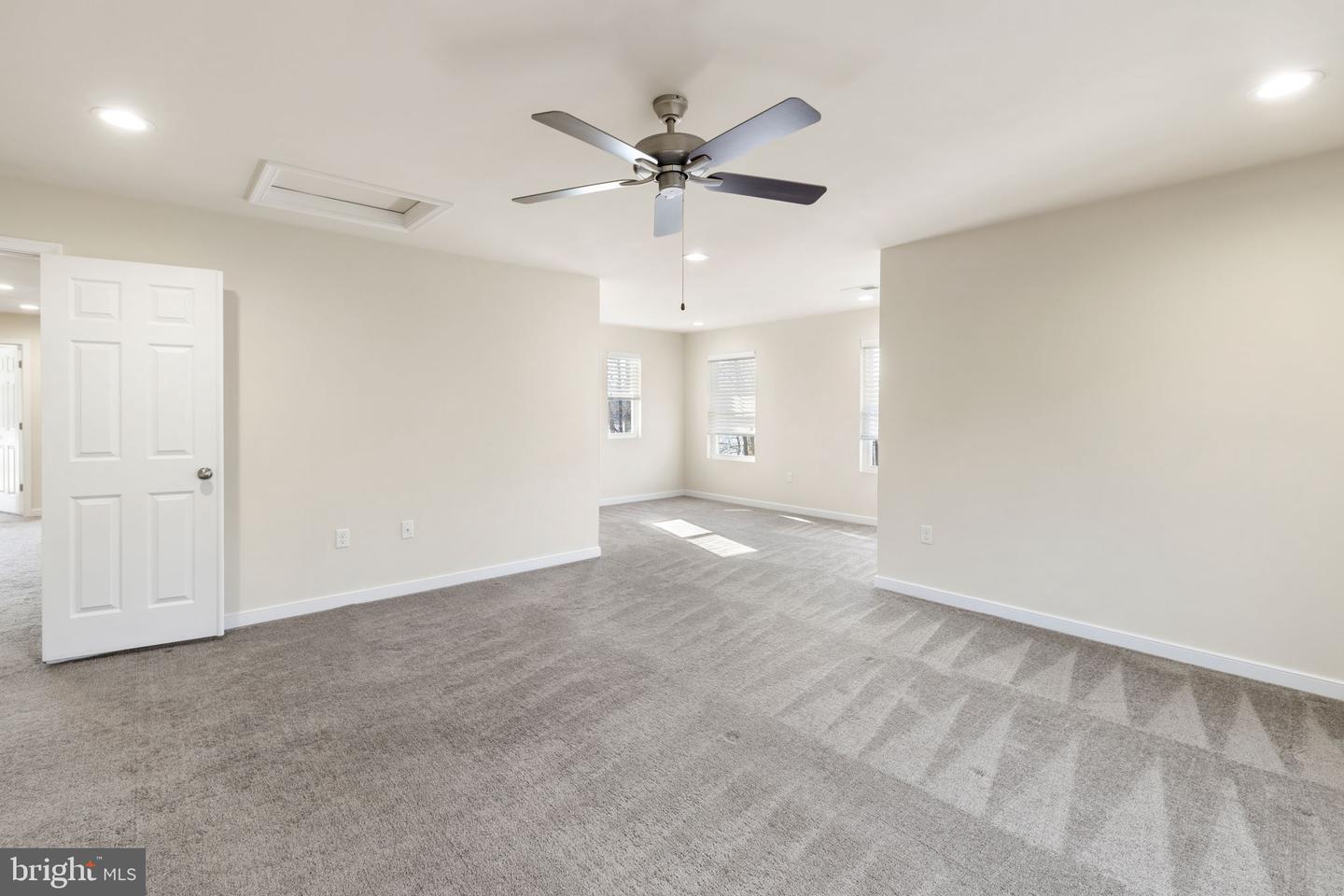 401 LAND 'OR DR, RUTHER GLEN, Virginia 22546, 4 Bedrooms Bedrooms, 1 Room Rooms,2 BathroomsBathrooms,Residential,For sale,401 LAND 'OR DR,VACV2009314 MLS # VACV2009314