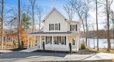 401 LAND 'OR DR, RUTHER GLEN, Virginia 22546, 4 Bedrooms Bedrooms, 1 Room Rooms,2 BathroomsBathrooms,Residential,For sale,401 LAND 'OR DR,VACV2009314 MLS # VACV2009314