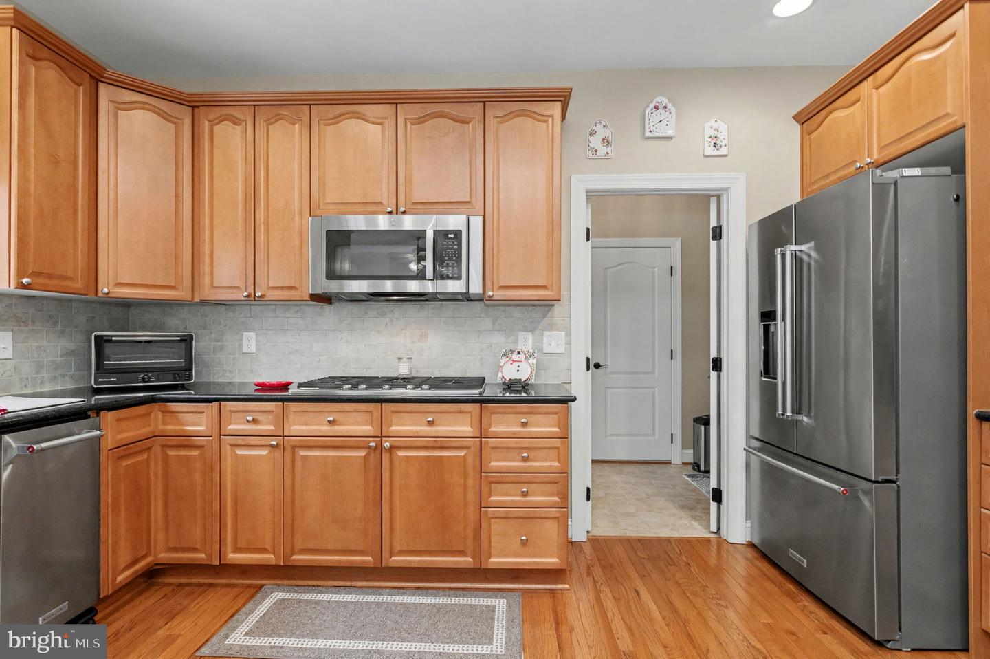 8360 HICKORY HOLLOW CT, MANASSAS, Virginia 20112, 5 Bedrooms Bedrooms, ,3 BathroomsBathrooms,Residential,For sale,8360 HICKORY HOLLOW CT,VAPW2109808 MLS # VAPW2109808