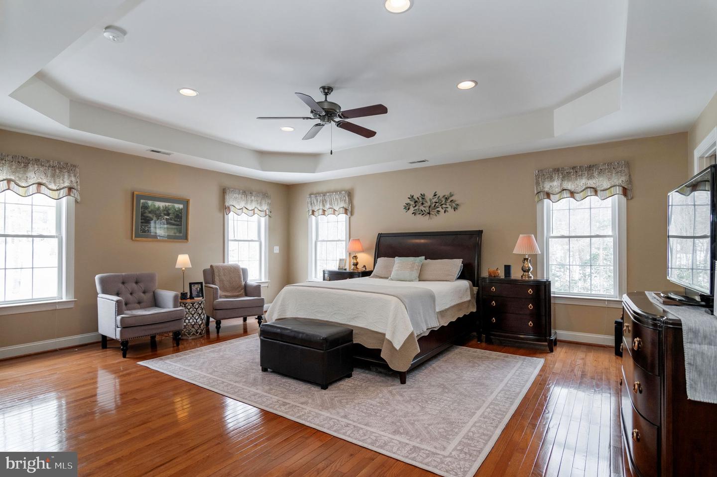 8360 HICKORY HOLLOW CT, MANASSAS, Virginia 20112, 5 Bedrooms Bedrooms, ,3 BathroomsBathrooms,Residential,For sale,8360 HICKORY HOLLOW CT,VAPW2109808 MLS # VAPW2109808