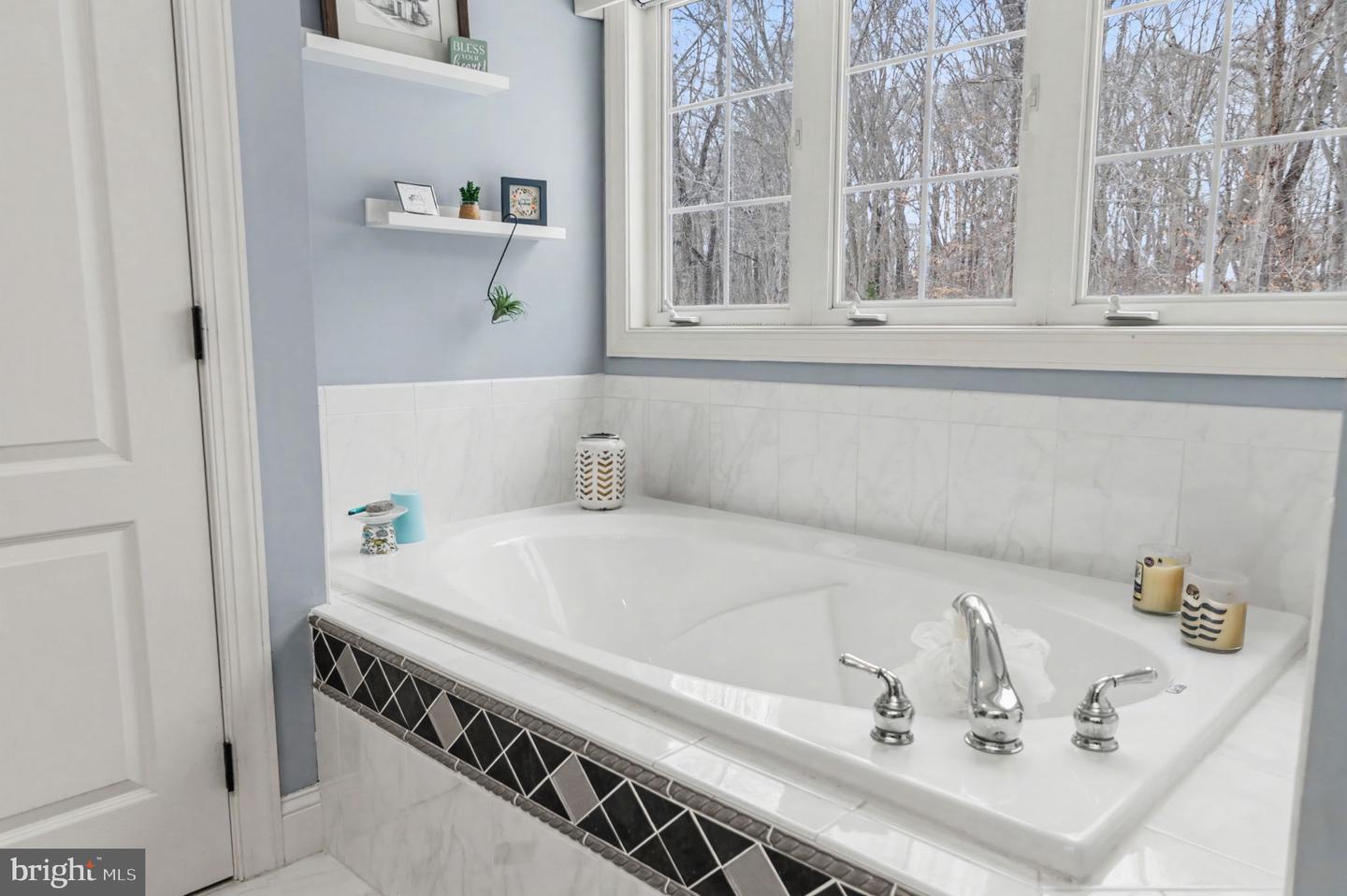 8360 HICKORY HOLLOW CT, MANASSAS, Virginia 20112, 5 Bedrooms Bedrooms, ,3 BathroomsBathrooms,Residential,For sale,8360 HICKORY HOLLOW CT,VAPW2109808 MLS # VAPW2109808