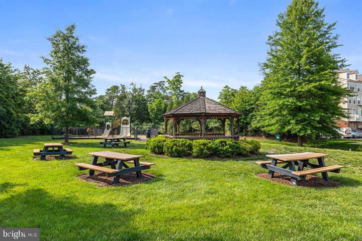 45768 WINDING BRANCH TER, STERLING, Virginia 20166, 3 Bedrooms Bedrooms, 7 Rooms Rooms,3 BathroomsBathrooms,Residential,For sale,45768 WINDING BRANCH TER,VALO2113230 MLS # VALO2113230