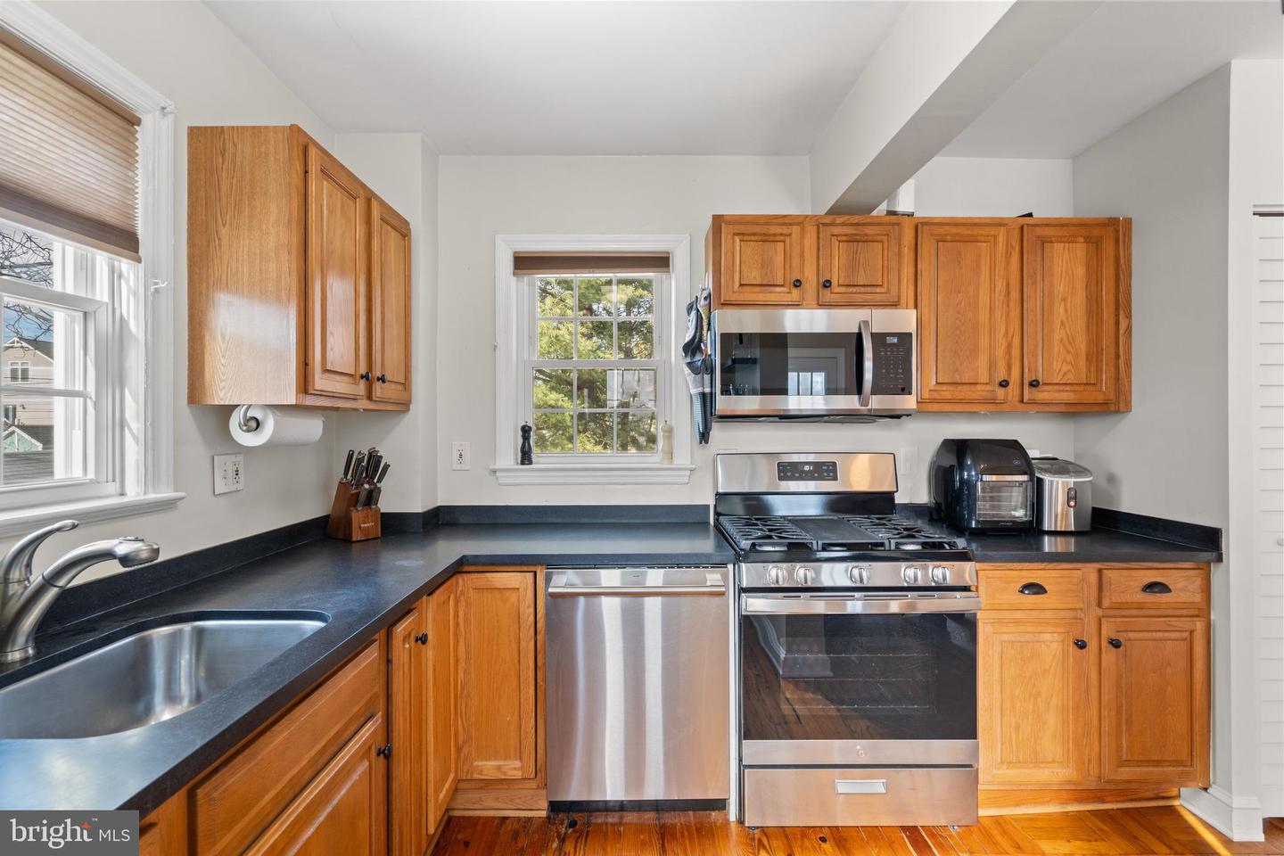 1700 DEWITT AVE, ALEXANDRIA, Virginia 22301, 6 Bedrooms Bedrooms, ,3 BathroomsBathrooms,Residential,For sale,1700 DEWITT AVE,VAAX2052788 MLS # VAAX2052788