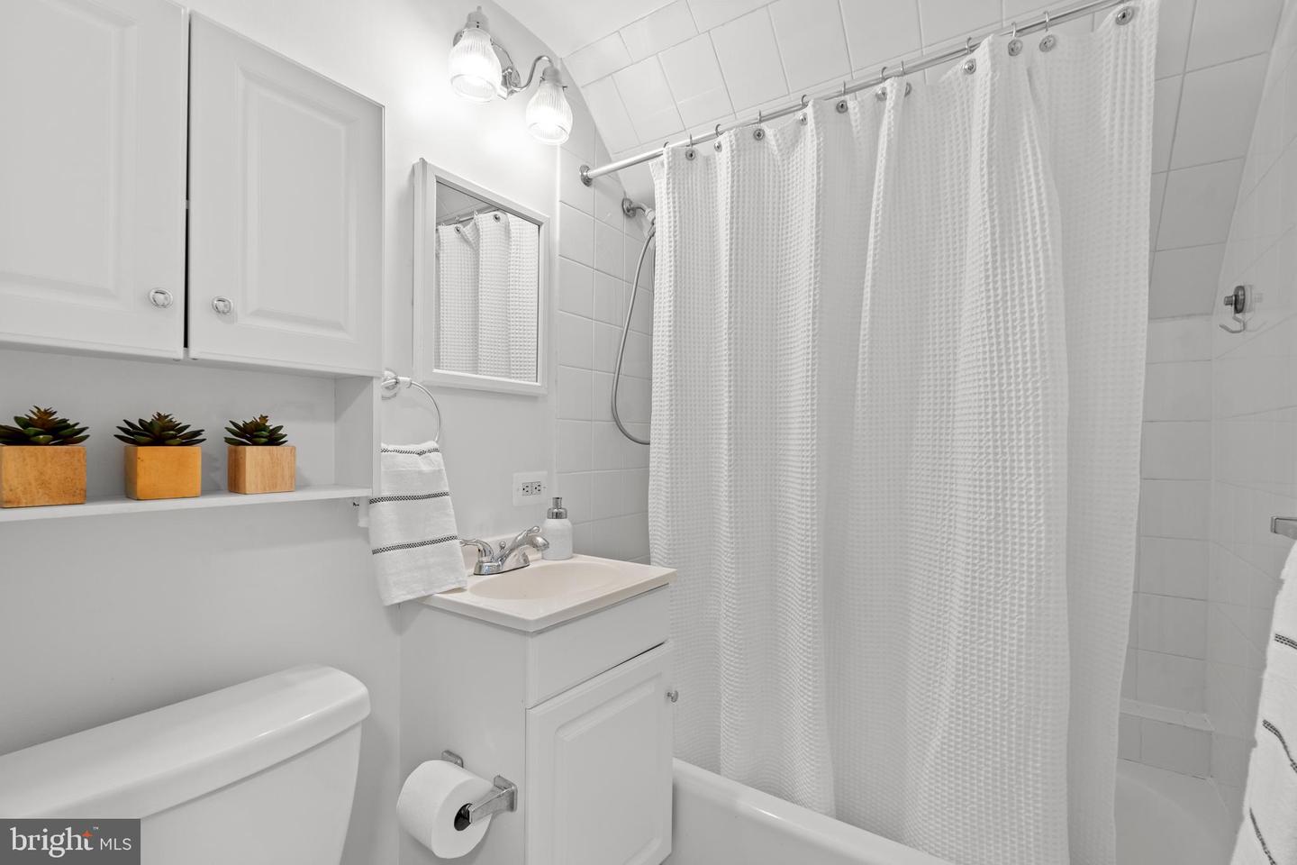 1700 DEWITT AVE, ALEXANDRIA, Virginia 22301, 6 Bedrooms Bedrooms, ,3 BathroomsBathrooms,Residential,For sale,1700 DEWITT AVE,VAAX2052788 MLS # VAAX2052788