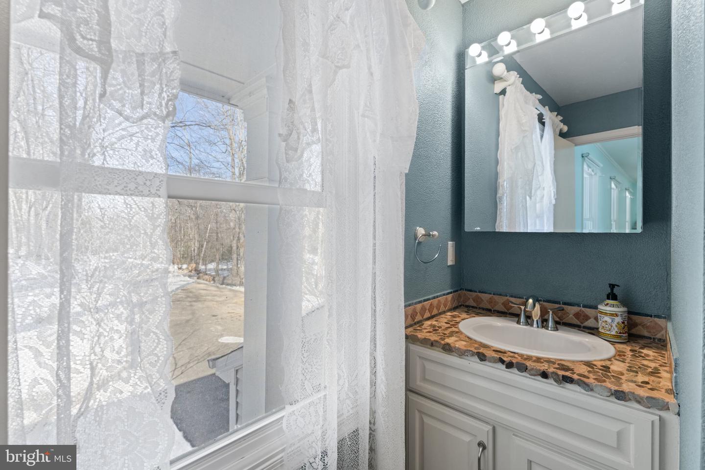 6099 RIVER FOREST DR, MANASSAS, Virginia 20112, 5 Bedrooms Bedrooms, ,2 BathroomsBathrooms,Residential,For sale,6099 RIVER FOREST DR,VAPW2109872 MLS # VAPW2109872