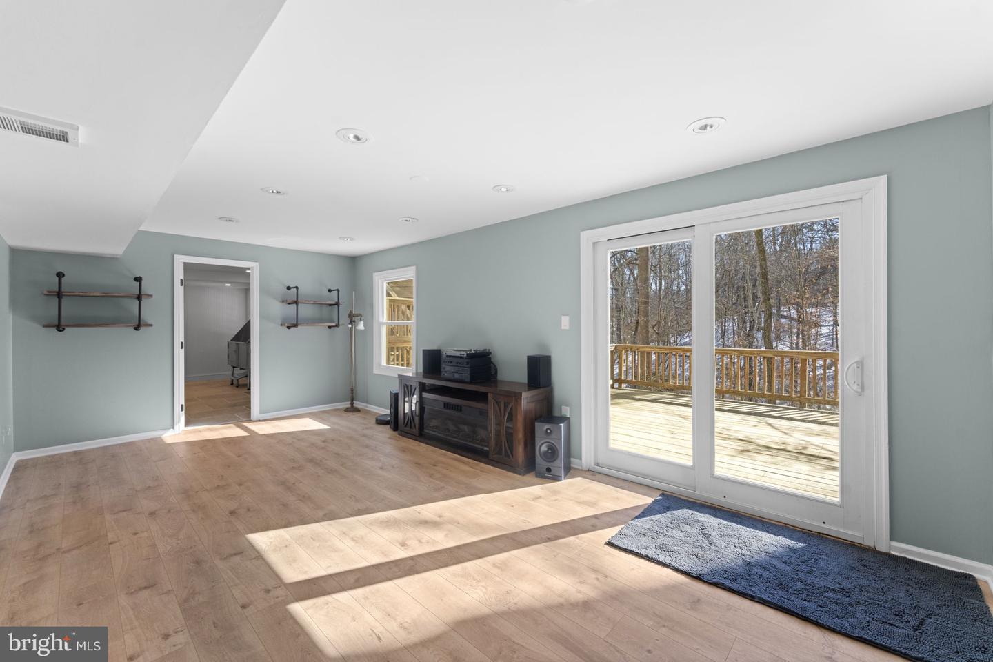 6099 RIVER FOREST DR, MANASSAS, Virginia 20112, 5 Bedrooms Bedrooms, ,2 BathroomsBathrooms,Residential,For sale,6099 RIVER FOREST DR,VAPW2109872 MLS # VAPW2109872