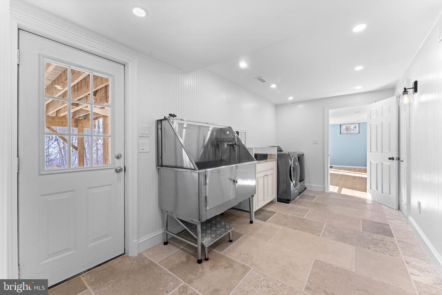 6099 RIVER FOREST DR, MANASSAS, Virginia 20112, 5 Bedrooms Bedrooms, ,2 BathroomsBathrooms,Residential,For sale,6099 RIVER FOREST DR,VAPW2109872 MLS # VAPW2109872