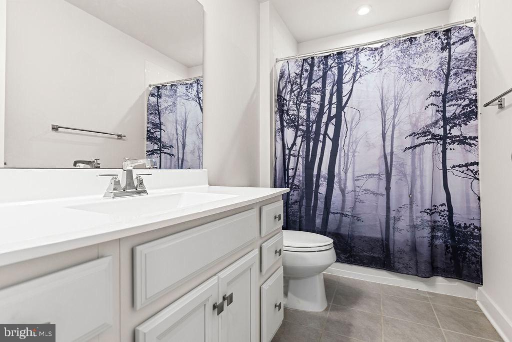 5428 HOLLEY OAK LN, FREDERICKSBURG, Virginia 22407, 4 Bedrooms Bedrooms, 8 Rooms Rooms,3 BathroomsBathrooms,Residential,For sale,5428 HOLLEY OAK LN,VASP2038400 MLS # VASP2038400