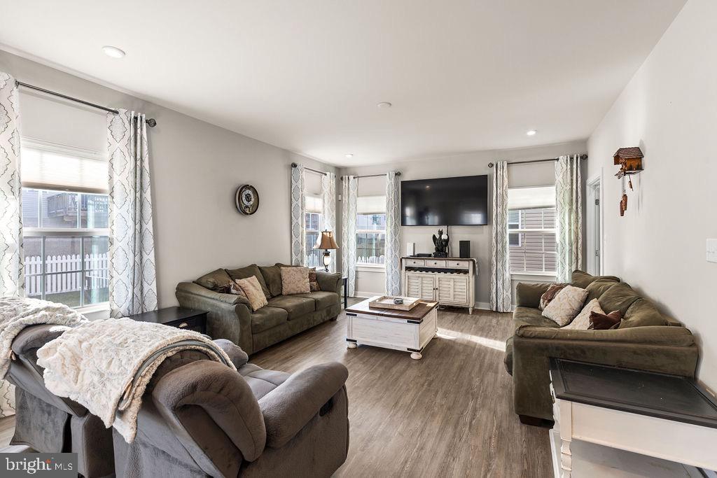 5428 HOLLEY OAK LN, FREDERICKSBURG, Virginia 22407, 4 Bedrooms Bedrooms, 8 Rooms Rooms,3 BathroomsBathrooms,Residential,For sale,5428 HOLLEY OAK LN,VASP2038400 MLS # VASP2038400