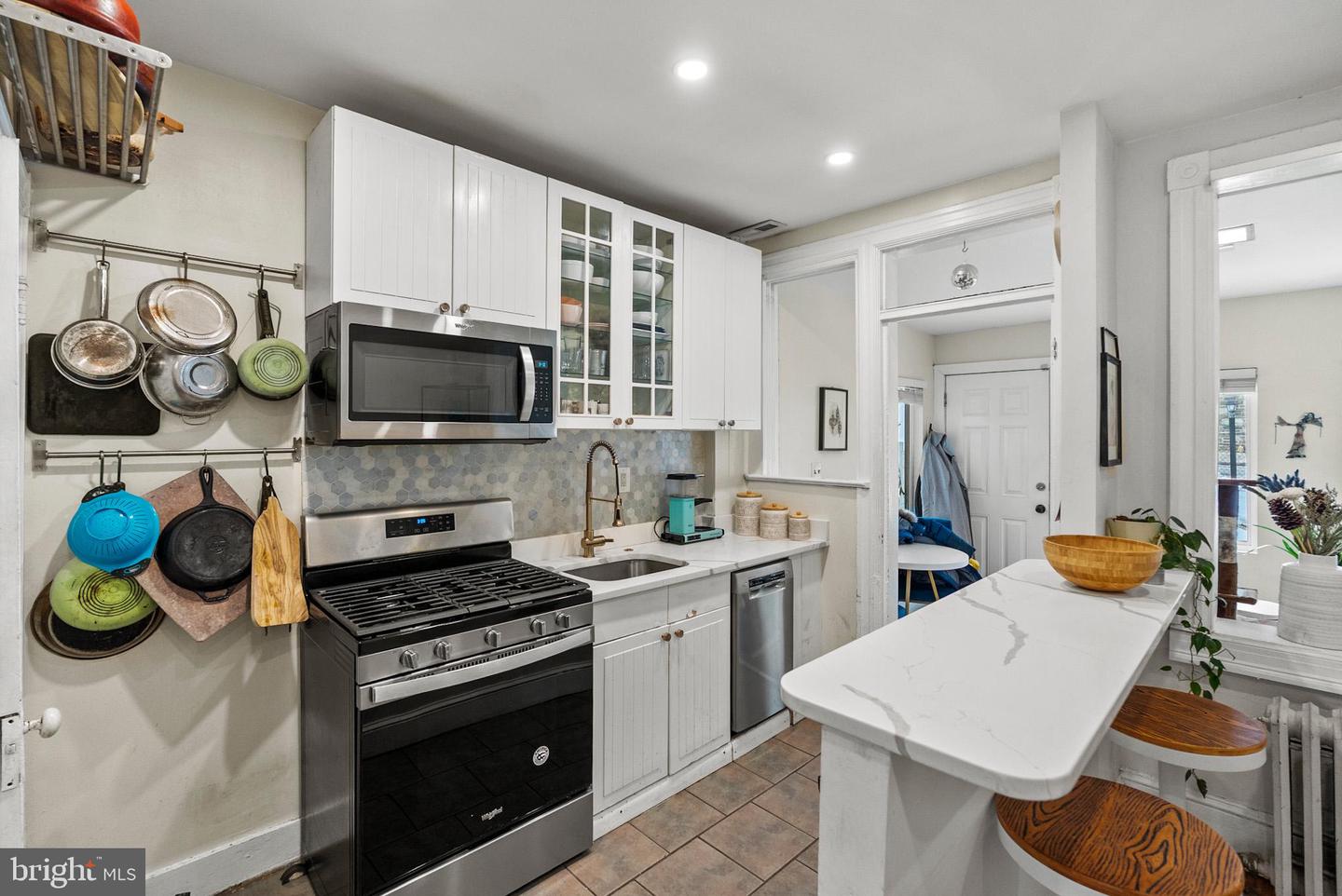 2422 2ND ST NE, WASHINGTON, District Of Columbia 20002, 2 Bedrooms Bedrooms, ,2 BathroomsBathrooms,Residential,For sale,2422 2ND ST NE,DCDC2239964 MLS # DCDC2239964