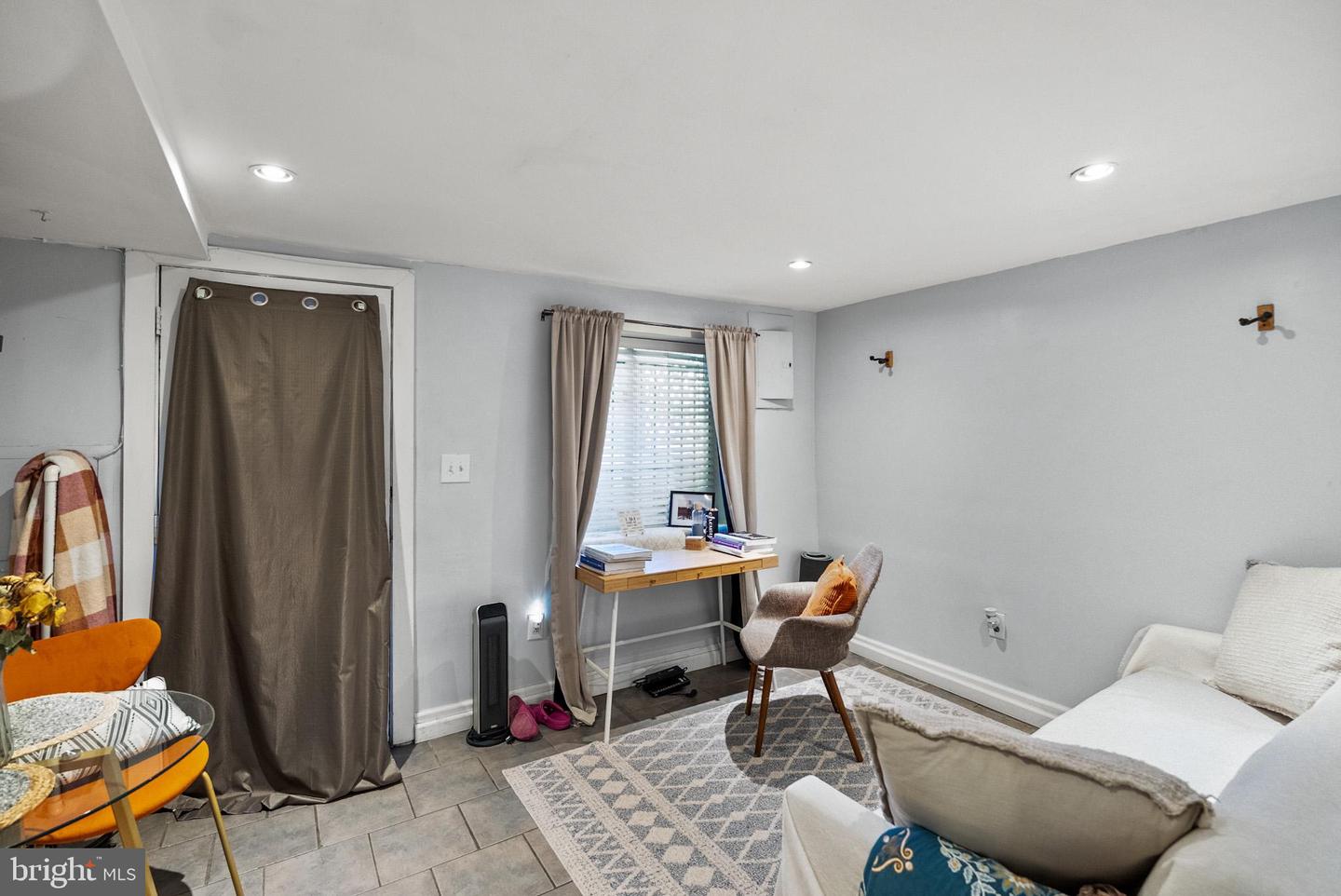 2422 2ND ST NE, WASHINGTON, District Of Columbia 20002, 2 Bedrooms Bedrooms, ,2 BathroomsBathrooms,Residential,For sale,2422 2ND ST NE,DCDC2239964 MLS # DCDC2239964