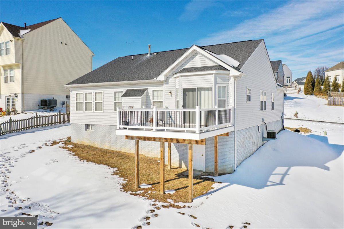 415 FORTRESS DR, WINCHESTER, Virginia 22603, 3 Bedrooms Bedrooms, ,2 BathroomsBathrooms,Residential,For sale,415 FORTRESS DR,VAFV2038786 MLS # VAFV2038786