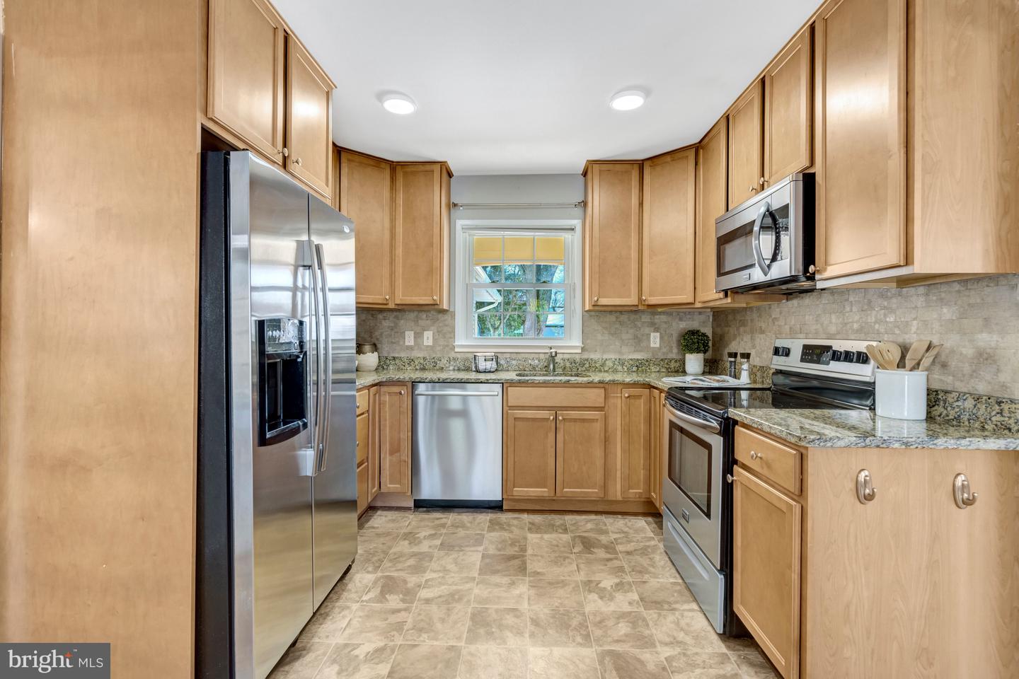 13128 MOSS RANCH LN, FAIRFAX, Virginia 22033, 4 Bedrooms Bedrooms, ,2 BathroomsBathrooms,Residential,For sale,13128 MOSS RANCH LN,VAFX2284820 MLS # VAFX2284820