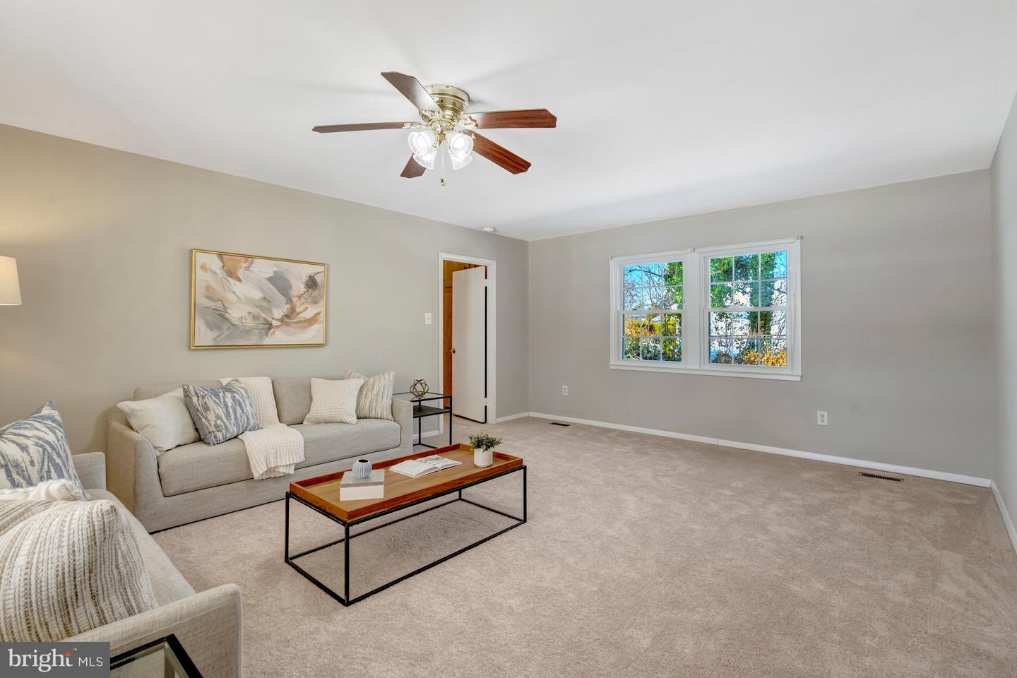 13128 MOSS RANCH LN, FAIRFAX, Virginia 22033, 4 Bedrooms Bedrooms, ,2 BathroomsBathrooms,Residential,For sale,13128 MOSS RANCH LN,VAFX2284820 MLS # VAFX2284820