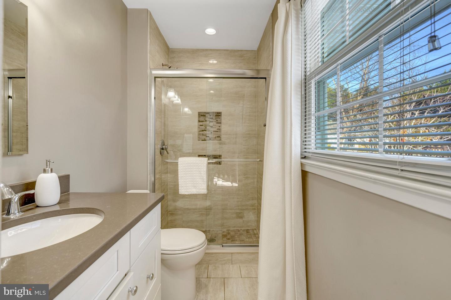 13128 MOSS RANCH LN, FAIRFAX, Virginia 22033, 4 Bedrooms Bedrooms, ,2 BathroomsBathrooms,Residential,For sale,13128 MOSS RANCH LN,VAFX2284820 MLS # VAFX2284820