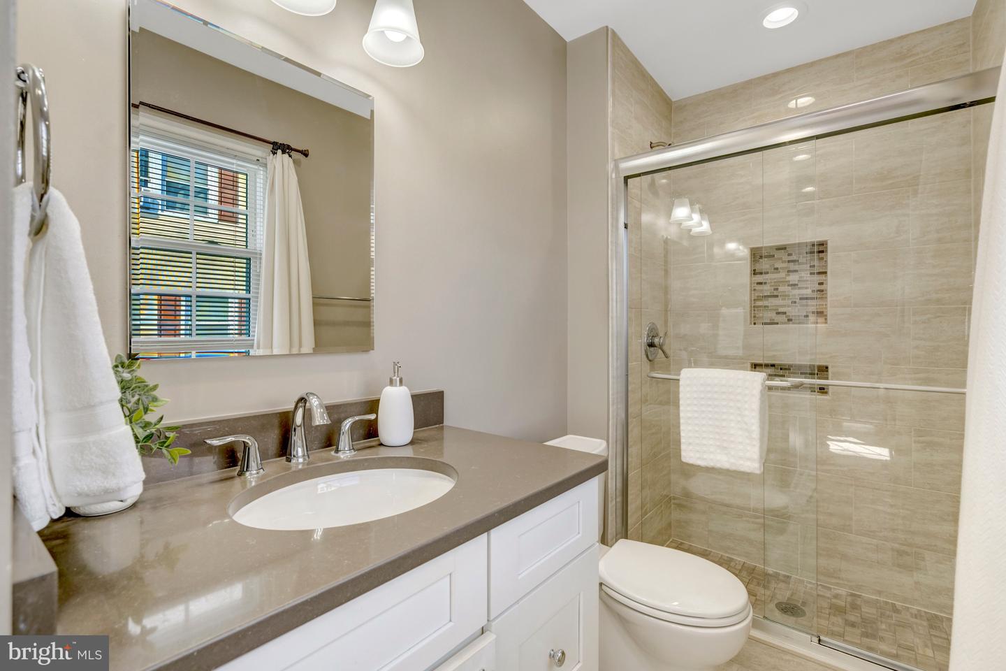 13128 MOSS RANCH LN, FAIRFAX, Virginia 22033, 4 Bedrooms Bedrooms, ,2 BathroomsBathrooms,Residential,For sale,13128 MOSS RANCH LN,VAFX2284820 MLS # VAFX2284820