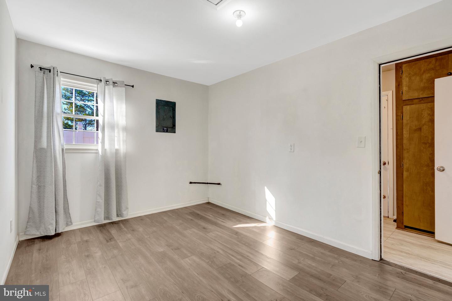 13128 MOSS RANCH LN, FAIRFAX, Virginia 22033, 4 Bedrooms Bedrooms, ,2 BathroomsBathrooms,Residential,For sale,13128 MOSS RANCH LN,VAFX2284820 MLS # VAFX2284820