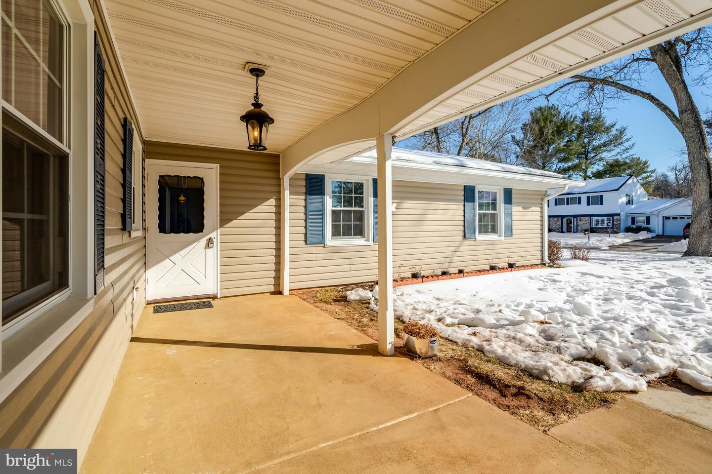 13128 MOSS RANCH LN, FAIRFAX, Virginia 22033, 4 Bedrooms Bedrooms, ,2 BathroomsBathrooms,Residential,For sale,13128 MOSS RANCH LN,VAFX2284820 MLS # VAFX2284820