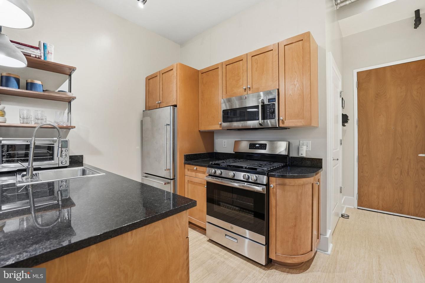 2328 CHAMPLAIN ST NW #302, WASHINGTON, District Of Columbia 20009, 2 Bedrooms Bedrooms, 5 Rooms Rooms,2 BathroomsBathrooms,Residential,For sale,2328 CHAMPLAIN ST NW #302,DCDC2241078 MLS # DCDC2241078