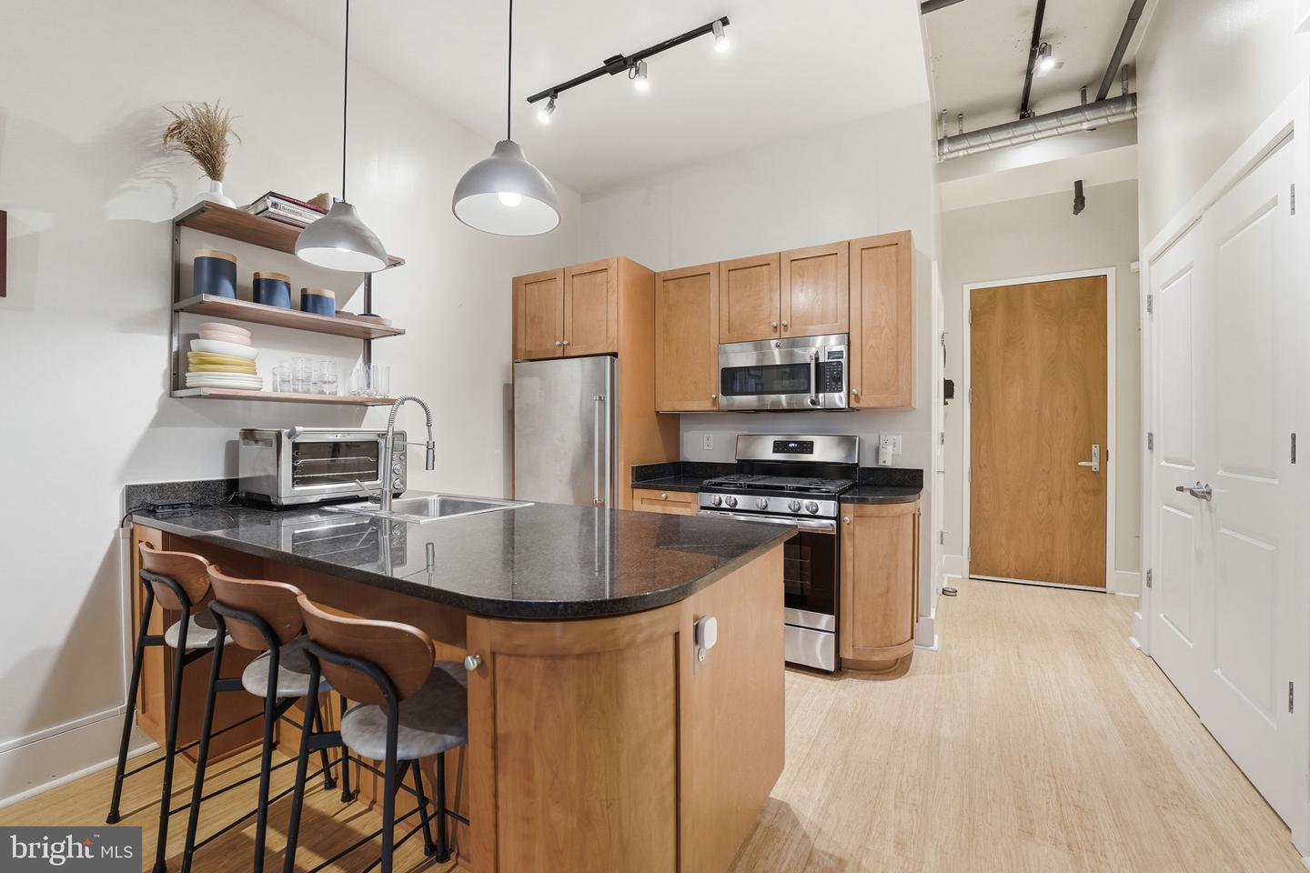 2328 CHAMPLAIN ST NW #302, WASHINGTON, District Of Columbia 20009, 2 Bedrooms Bedrooms, 5 Rooms Rooms,2 BathroomsBathrooms,Residential,For sale,2328 CHAMPLAIN ST NW #302,DCDC2241078 MLS # DCDC2241078