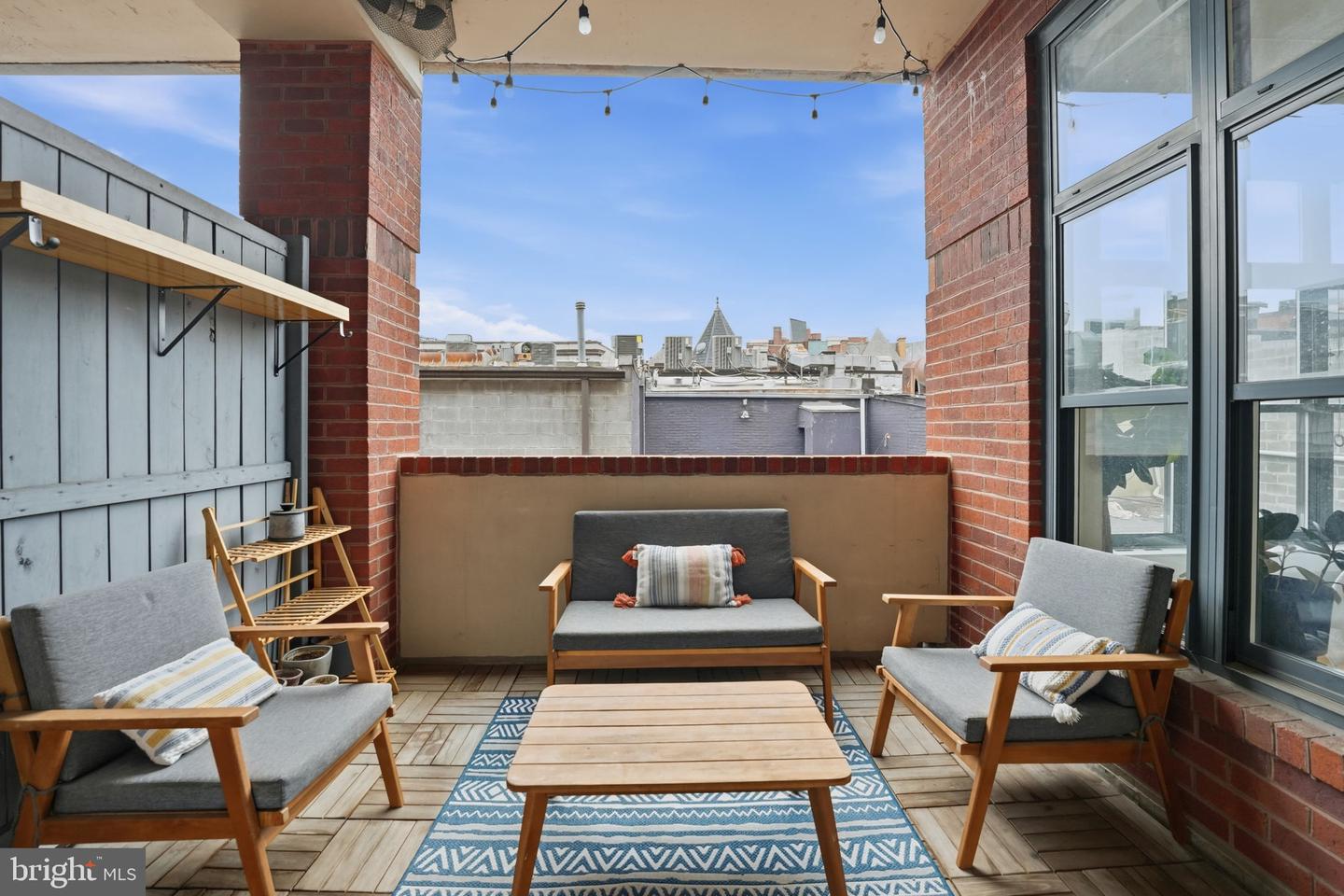 2328 CHAMPLAIN ST NW #302, WASHINGTON, District Of Columbia 20009, 2 Bedrooms Bedrooms, 5 Rooms Rooms,2 BathroomsBathrooms,Residential,For sale,2328 CHAMPLAIN ST NW #302,DCDC2241078 MLS # DCDC2241078