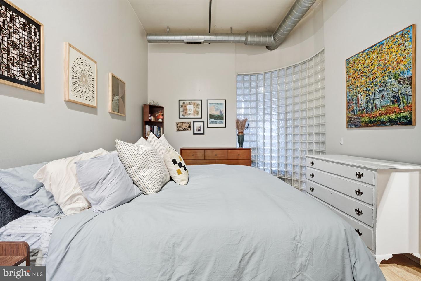 2328 CHAMPLAIN ST NW #302, WASHINGTON, District Of Columbia 20009, 2 Bedrooms Bedrooms, 5 Rooms Rooms,2 BathroomsBathrooms,Residential,For sale,2328 CHAMPLAIN ST NW #302,DCDC2241078 MLS # DCDC2241078