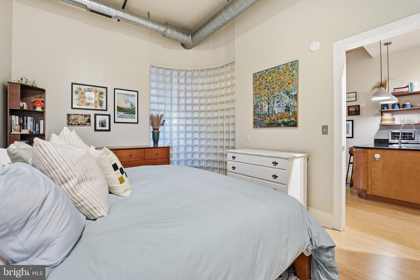 2328 CHAMPLAIN ST NW #302, WASHINGTON, District Of Columbia 20009, 2 Bedrooms Bedrooms, 5 Rooms Rooms,2 BathroomsBathrooms,Residential,For sale,2328 CHAMPLAIN ST NW #302,DCDC2241078 MLS # DCDC2241078