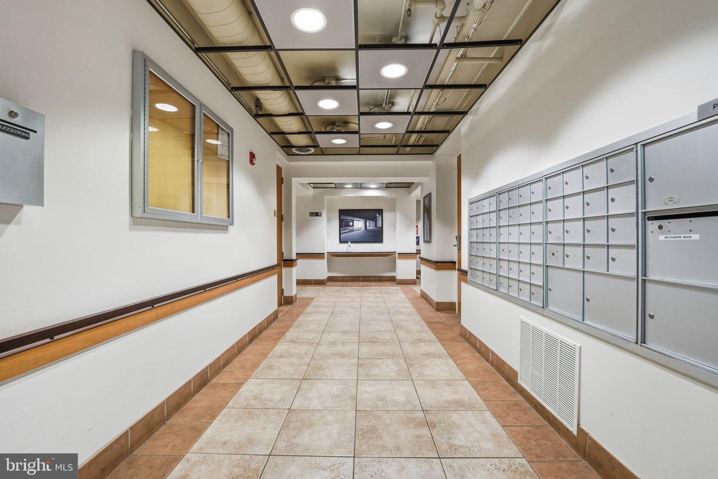 2328 CHAMPLAIN ST NW #302, WASHINGTON, District Of Columbia 20009, 2 Bedrooms Bedrooms, 5 Rooms Rooms,2 BathroomsBathrooms,Residential,For sale,2328 CHAMPLAIN ST NW #302,DCDC2241078 MLS # DCDC2241078