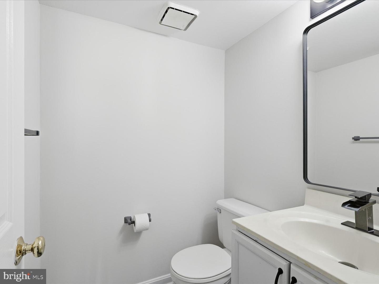 46919 TRUMPET CIR, STERLING, Virginia 20164, 3 Bedrooms Bedrooms, ,2 BathroomsBathrooms,Residential,For sale,46919 TRUMPET CIR,VALO2113882 MLS # VALO2113882