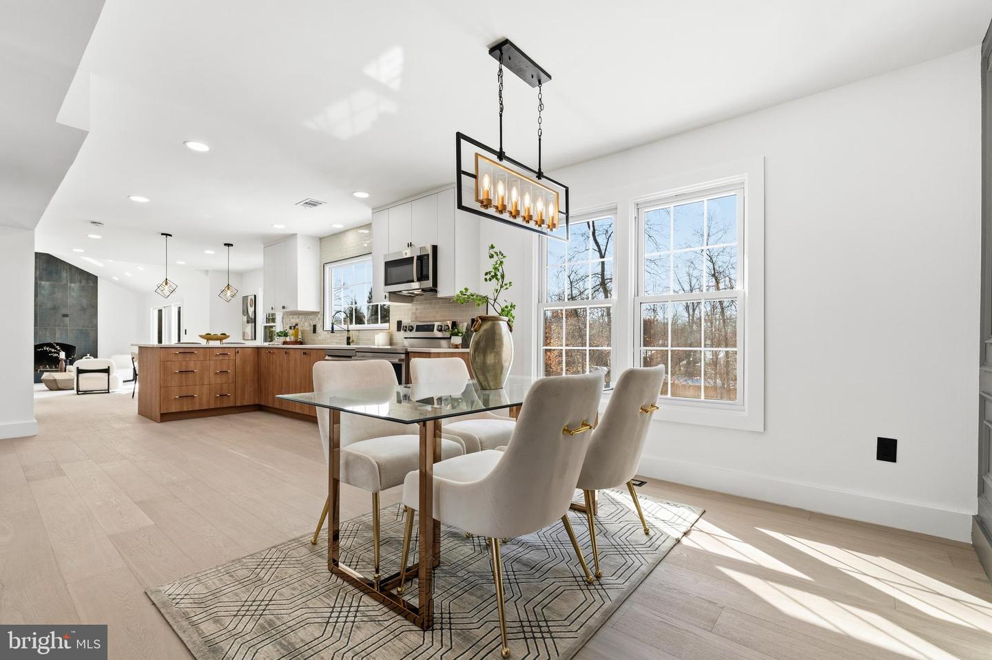 12011 MEADOWVILLE CT, HERNDON, Virginia 20170, 6 Bedrooms Bedrooms, ,3 BathroomsBathrooms,Residential,For sale,12011 MEADOWVILLE CT,VAFX2285512 MLS # VAFX2285512