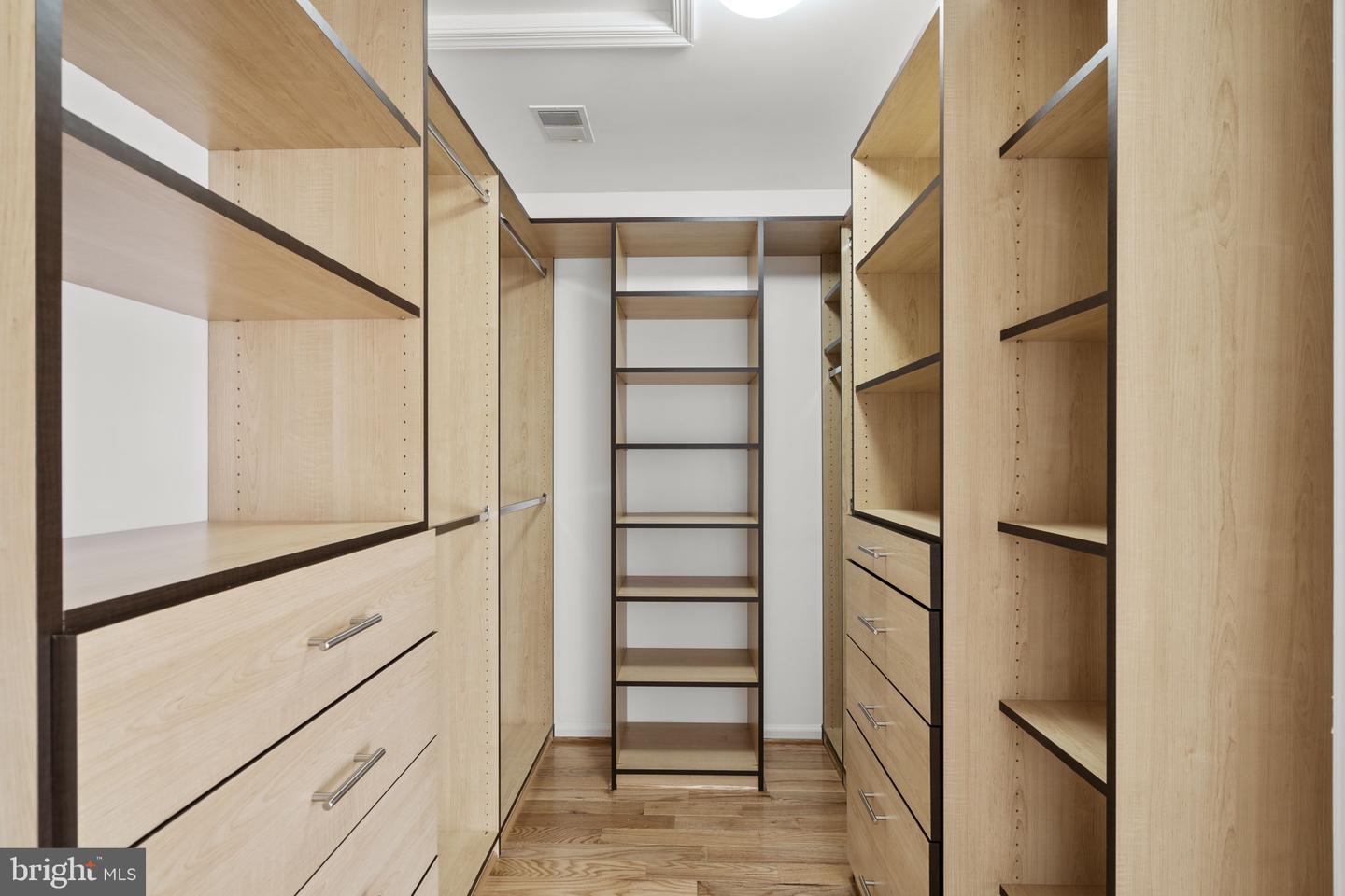 10505 CAPTAIN JOHN SMITH CT, FAIRFAX, Virginia 22030, 3 Bedrooms Bedrooms, ,2 BathroomsBathrooms,Residential,For sale,10505 CAPTAIN JOHN SMITH CT,VAFC2007644 MLS # VAFC2007644