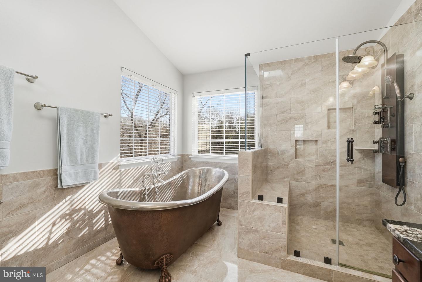 15204 CHULA PL, WOODBRIDGE, Virginia 22193, 4 Bedrooms Bedrooms, ,3 BathroomsBathrooms,Residential,For sale,15204 CHULA PL,VAPW2110500 MLS # VAPW2110500