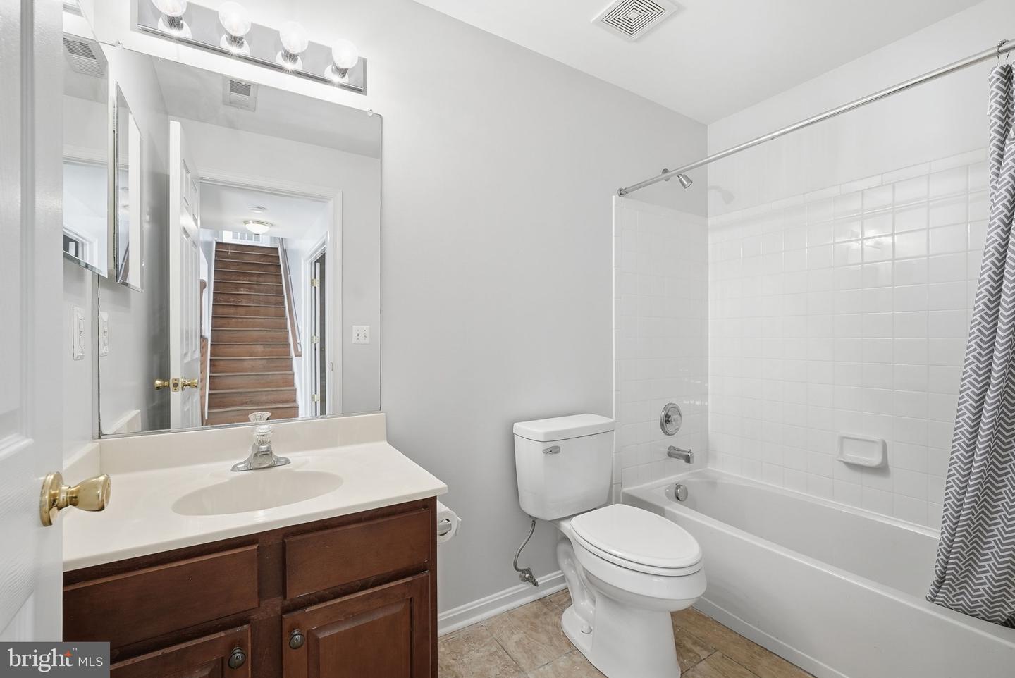 15204 CHULA PL, WOODBRIDGE, Virginia 22193, 4 Bedrooms Bedrooms, ,3 BathroomsBathrooms,Residential,For sale,15204 CHULA PL,VAPW2110500 MLS # VAPW2110500